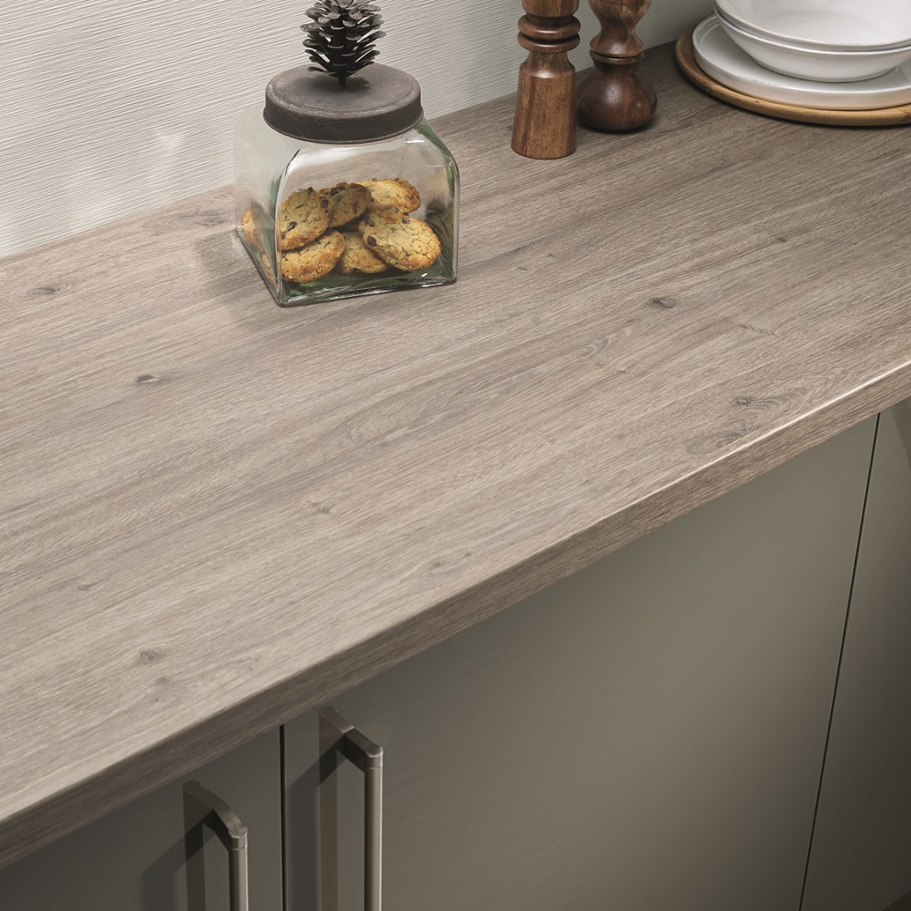Bushboards_Omega_Tobacco_Oak_worksurface_with_Blanc_Megeve (1)